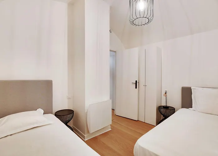 Elegant Apartment - 2Bd-6P - Hotel De Ville